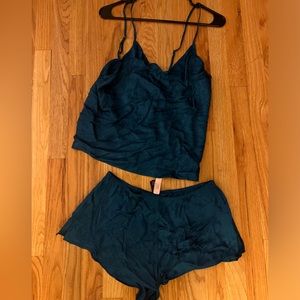 Two piece Victoria’s Secret lounge wear